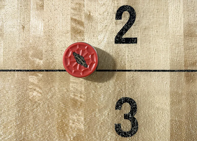 Shuffleboard scoring on lines