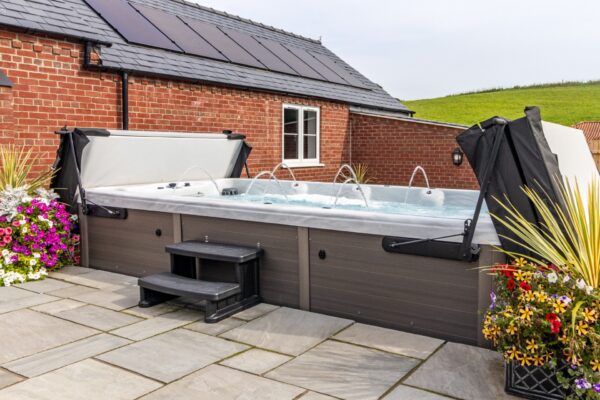 Swimspa_R7_9965-t