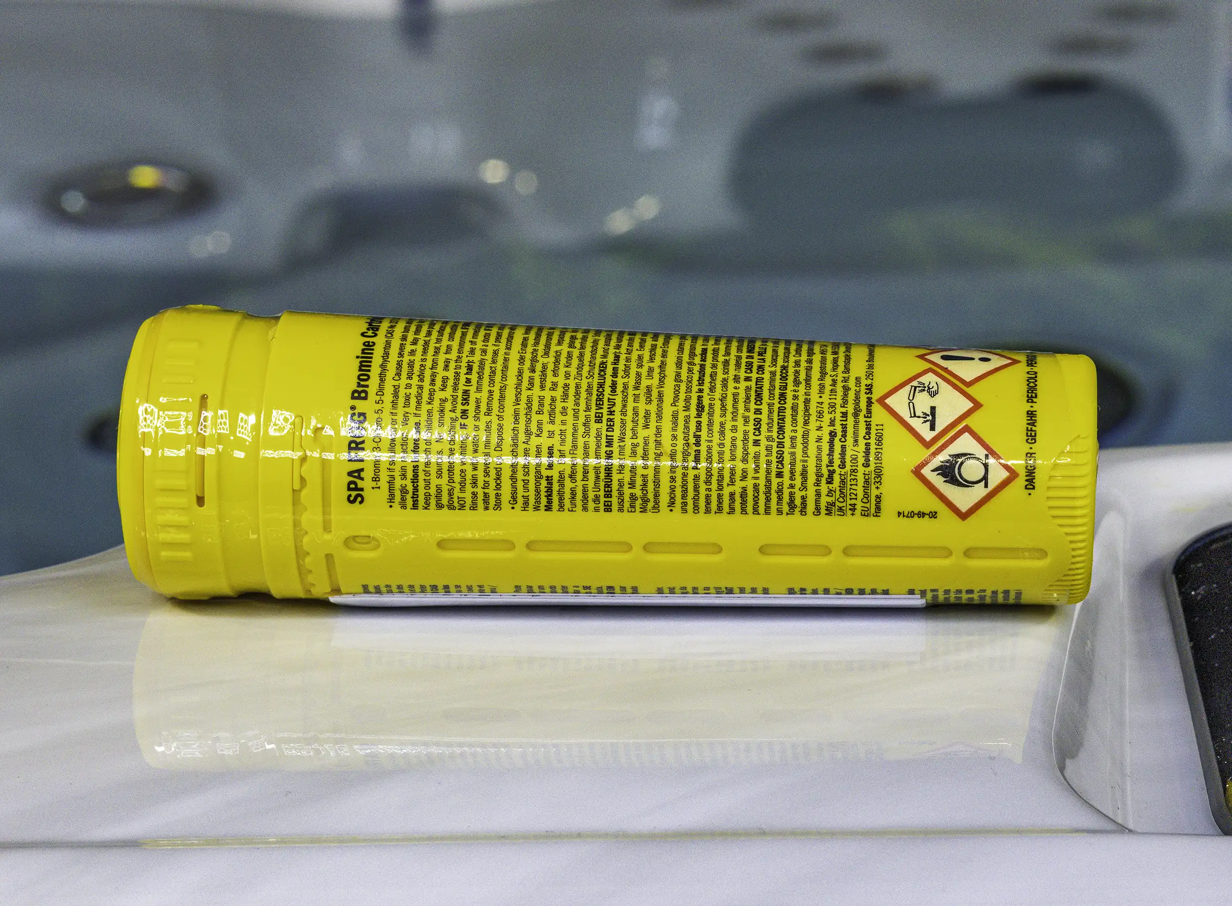 Spa-Frog-Bromine-Cartridge-Yellow-MR7_2120