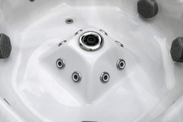 AH701-Details-of-pictures-3-scaled