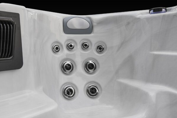 Fossa-PP_AQQ390-1P-Details-of-pictures-1-scaled