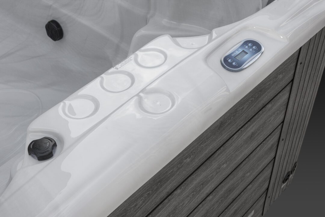 Fossa-PP_AQQ390-1P-Details-of-pictures-6-scaled