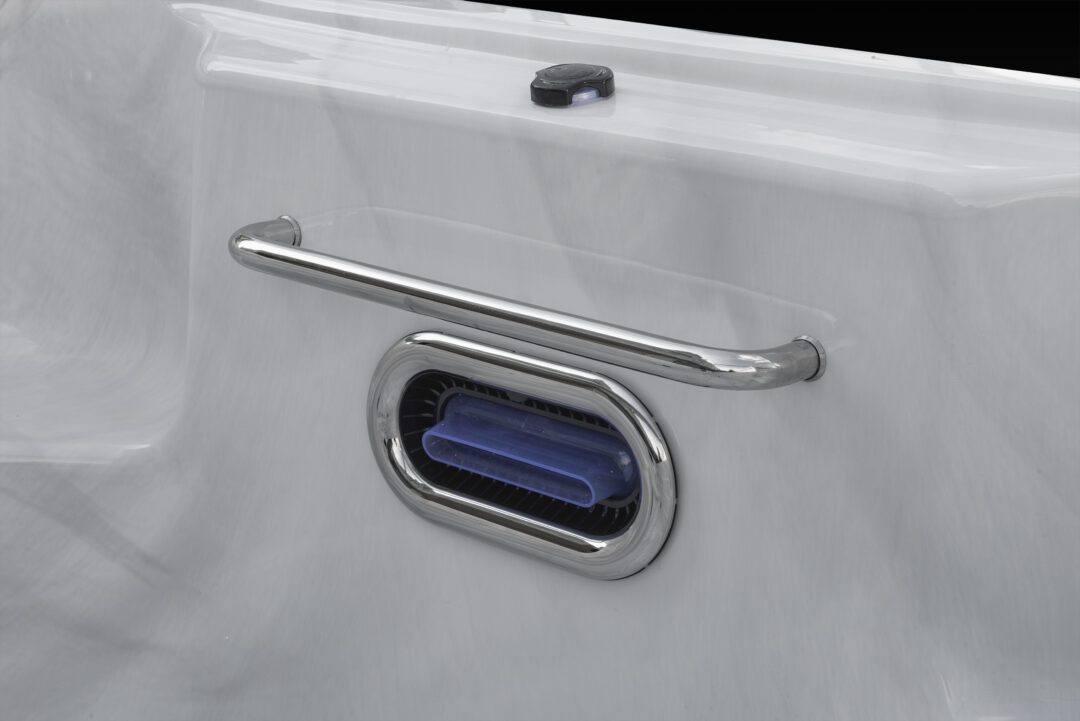 Fossa-PP_AQQ390-1P-Details-of-pictures-9-scaled