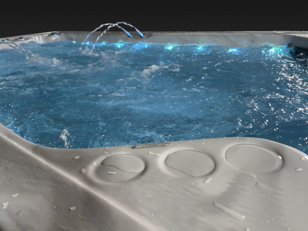 Icelandic-Swim_WGS450-4P-waterscape-photos-15-scaled